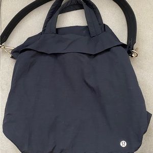 Lululemon on my level 30ml tote